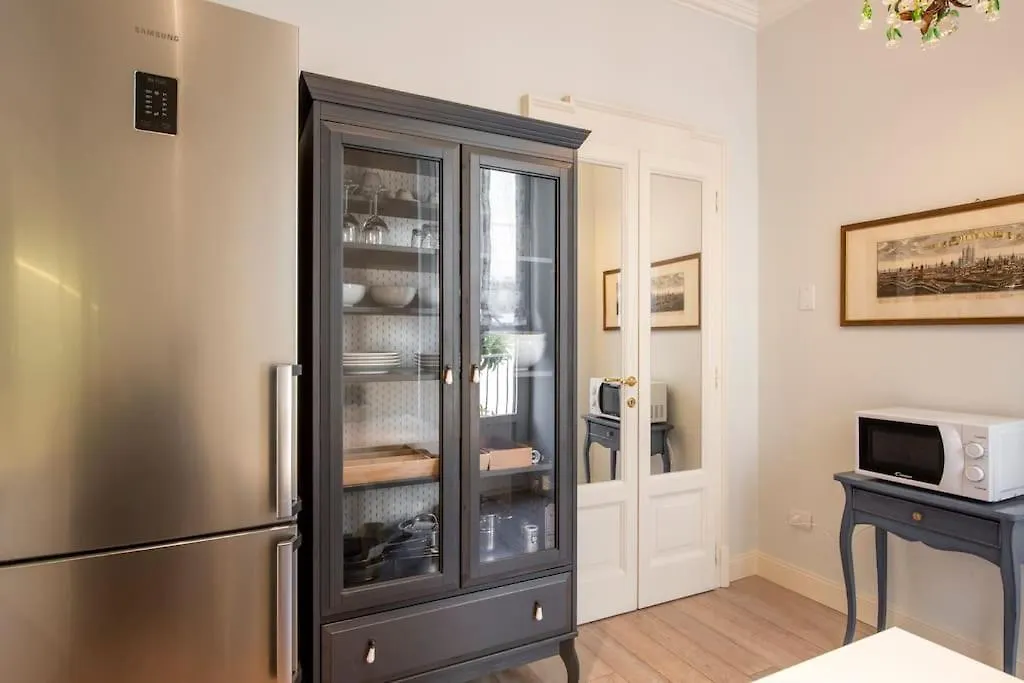 Il Giardino Garden View Apartment Milan