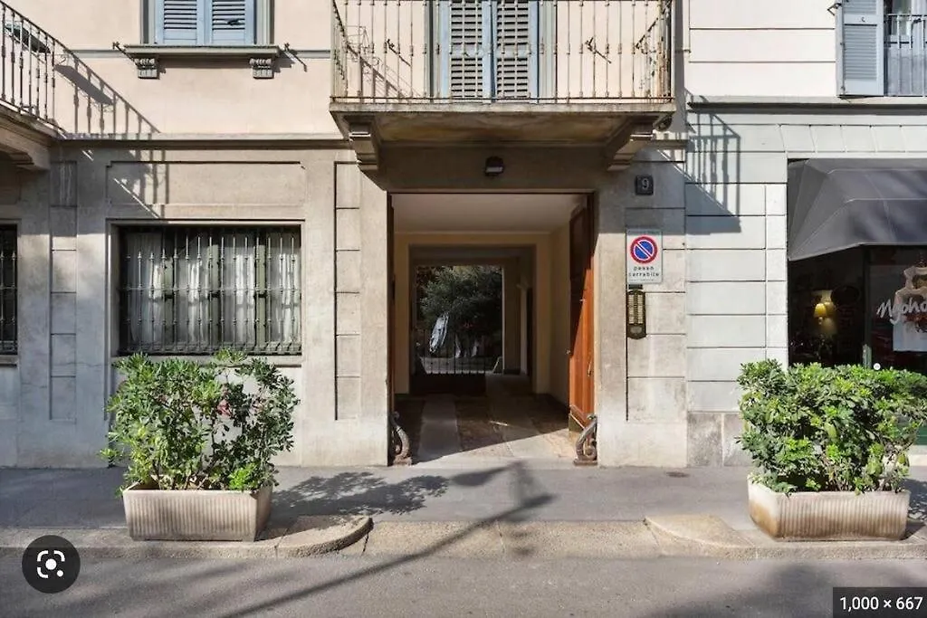 Il Giardino Garden View Apartment Milánó