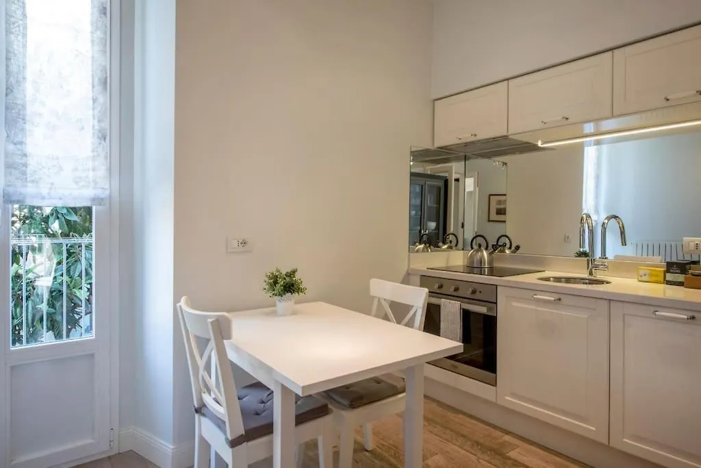 Il Giardino Garden View Apartment Milánó